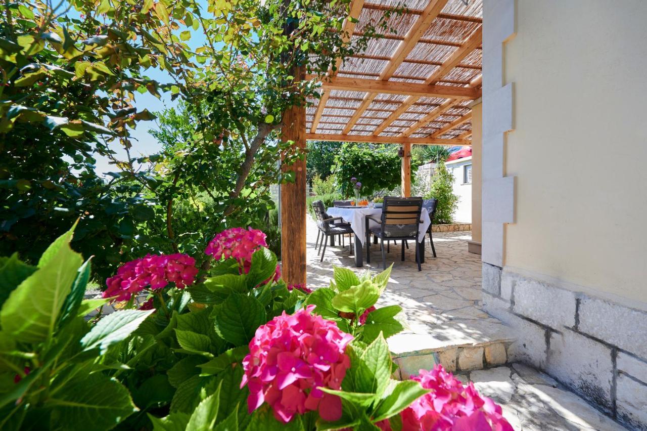 Villa Unique House Split Exterior foto