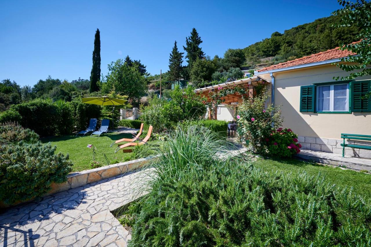 Villa Unique House Split Exterior foto